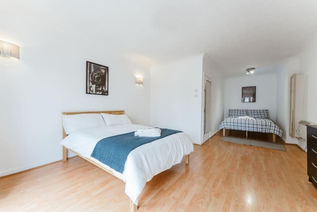 Up To 4 People, Room In A Share House Next To London Bridge Eksteriør billede