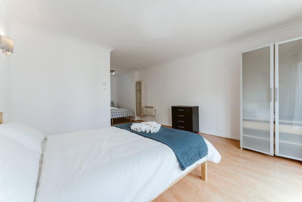 Up To 4 People, Room In A Share House Next To London Bridge Eksteriør billede