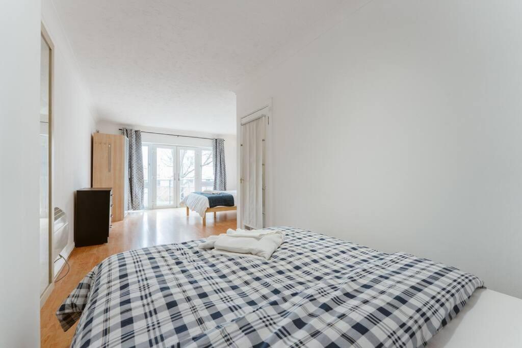 Up To 4 People, Room In A Share House Next To London Bridge Eksteriør billede