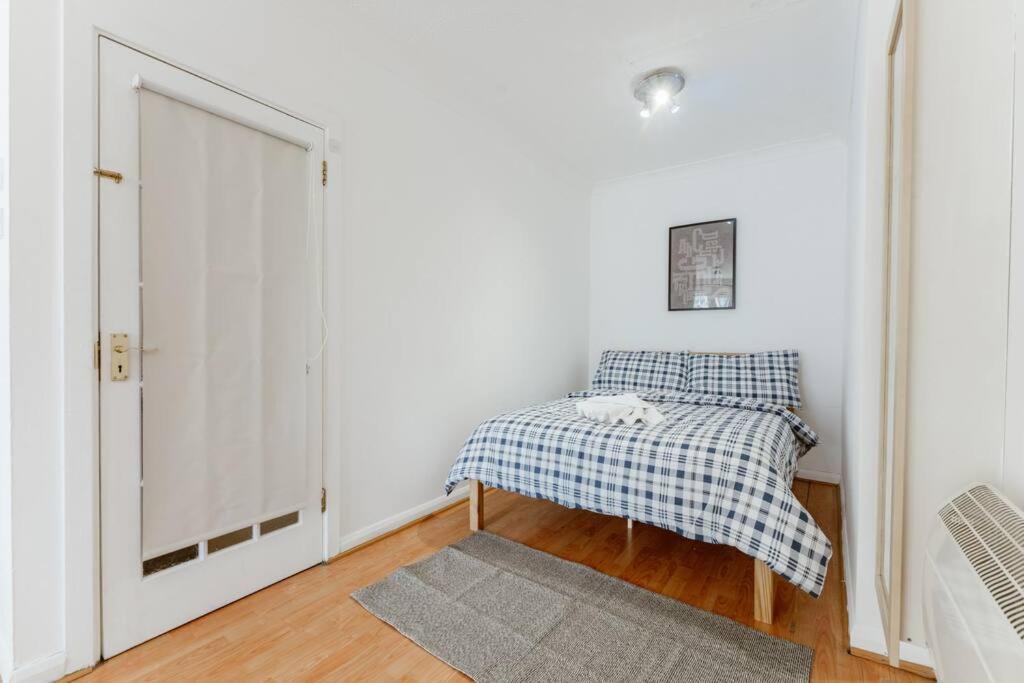 Up To 4 People, Room In A Share House Next To London Bridge Eksteriør billede