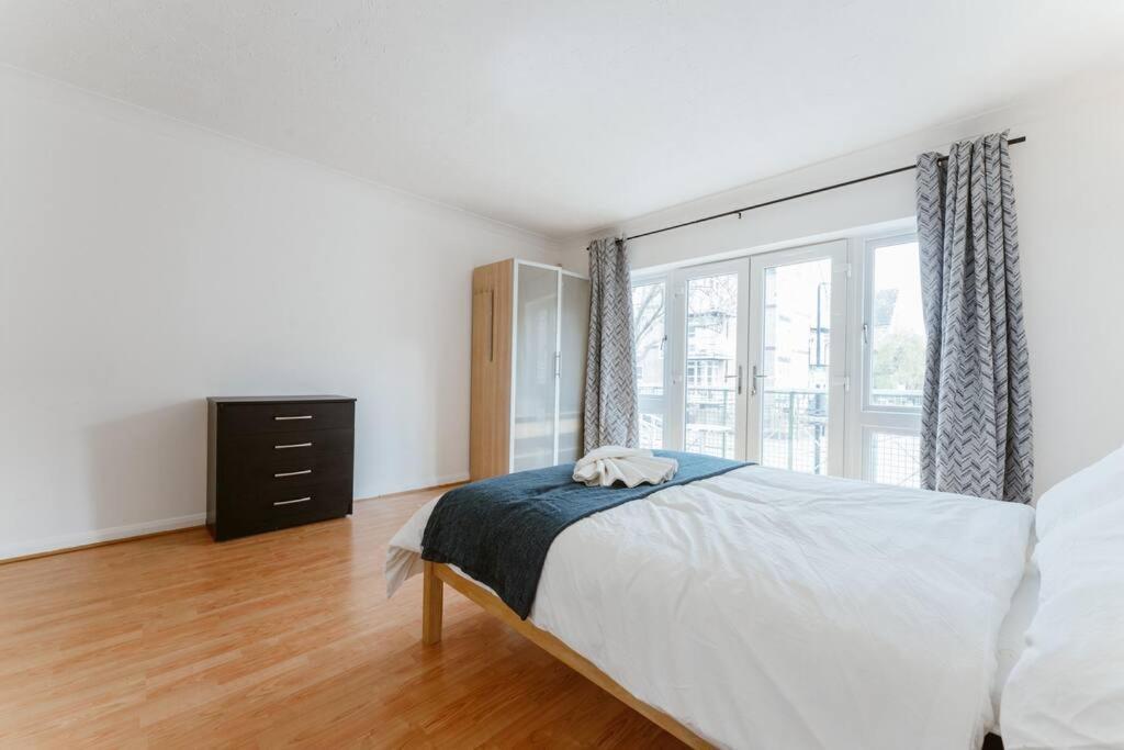 Up To 4 People, Room In A Share House Next To London Bridge Eksteriør billede